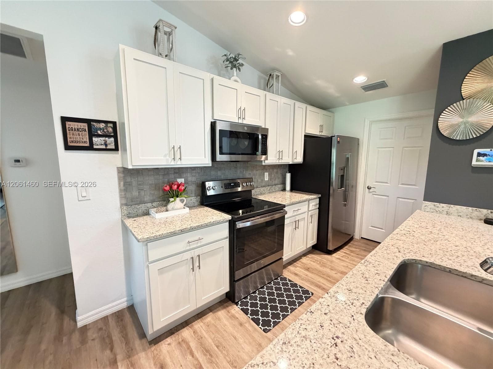 3006 Base Ct, La Belle, FL 33935 photo 4