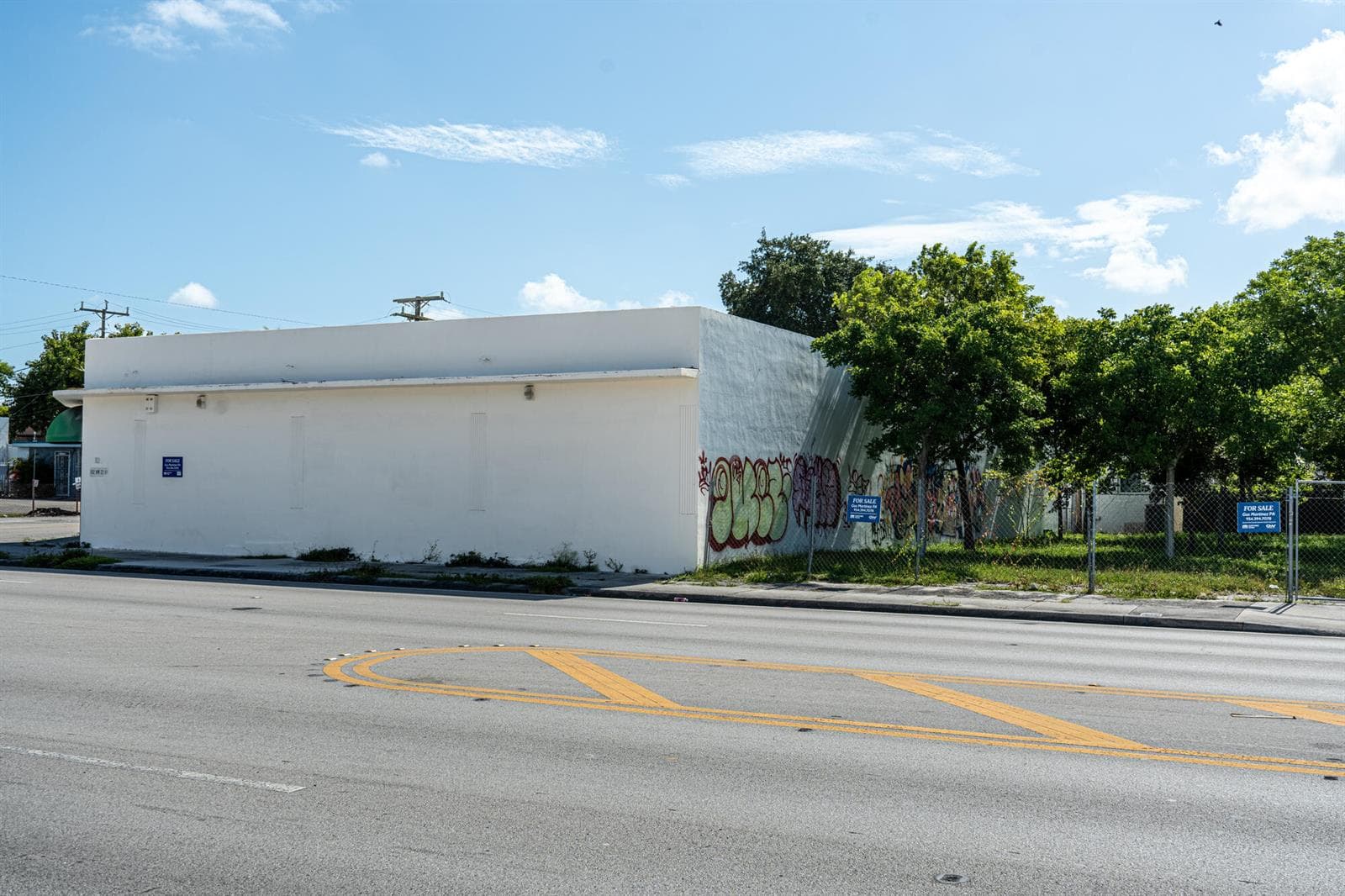 102 NW 22ND Avenue, Miami, FL 33125 photo 4