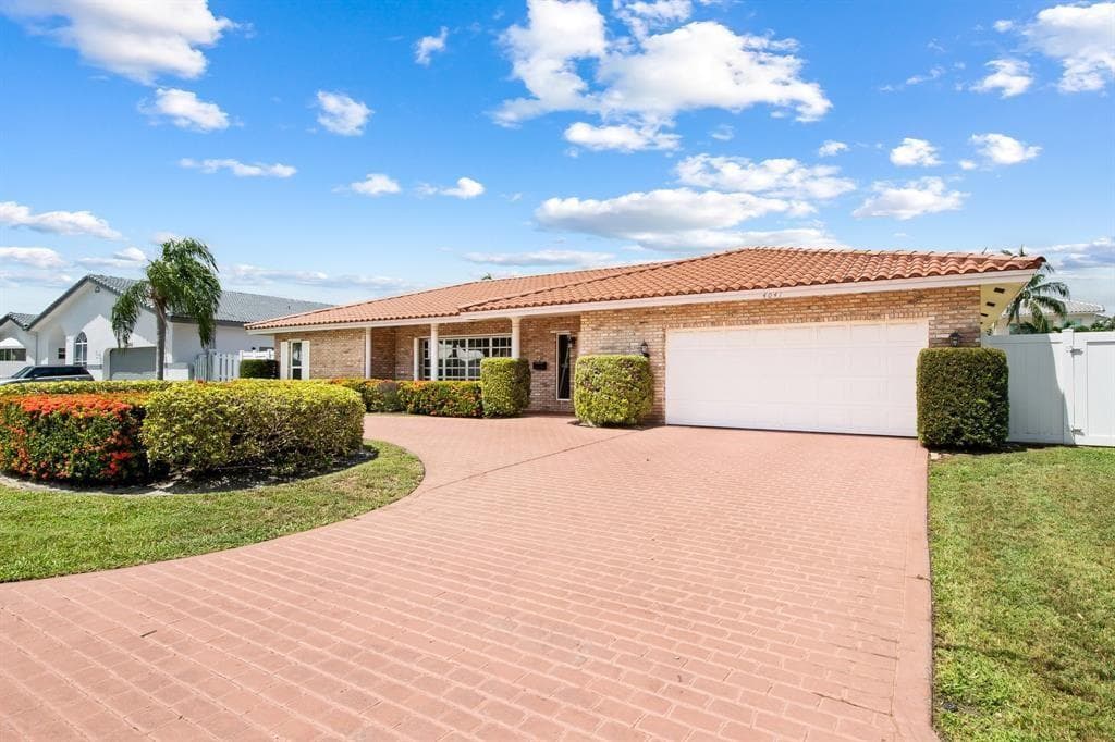4041 NE 27TH Terrace, Lighthouse Point, FL 33064 photo 2