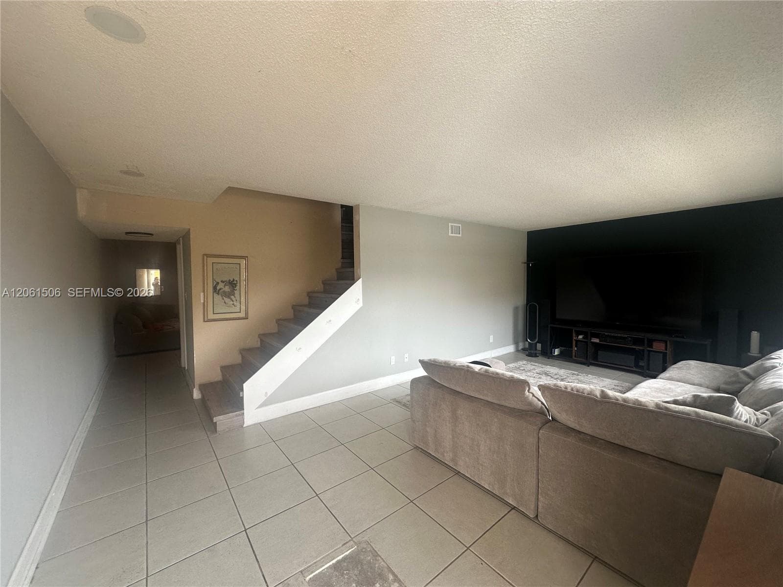 62 Spinning Wheel Ln, Tamarac, FL 33319 photo 2