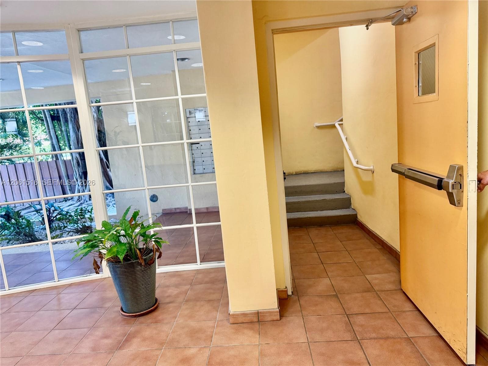 601 SW 37th Ave # 303, Miami, FL 33135 photo 4
