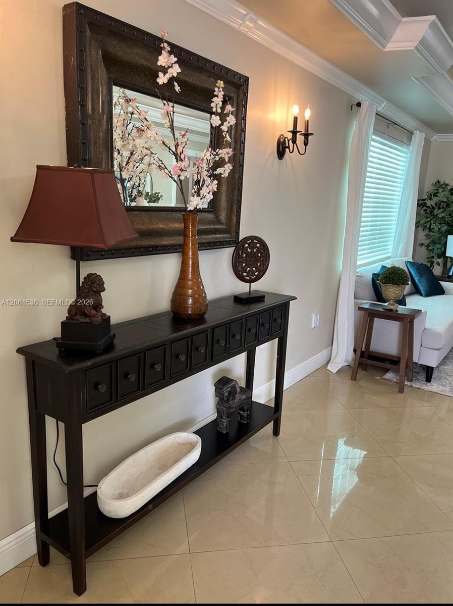 1029 SW 10th Ave, Miami, FL 33130 photo 2