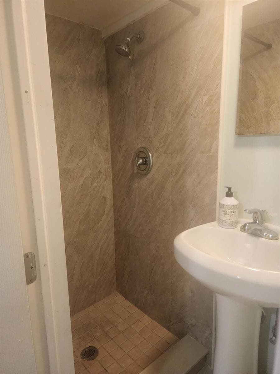 2430 SW 82ND Terrace, Miramar, FL 33025 photo 4