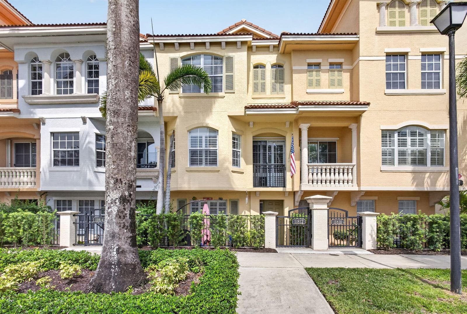 11812 Valencia Gardens Avenue, Palm Beach Gardens, FL 33410 photo 2