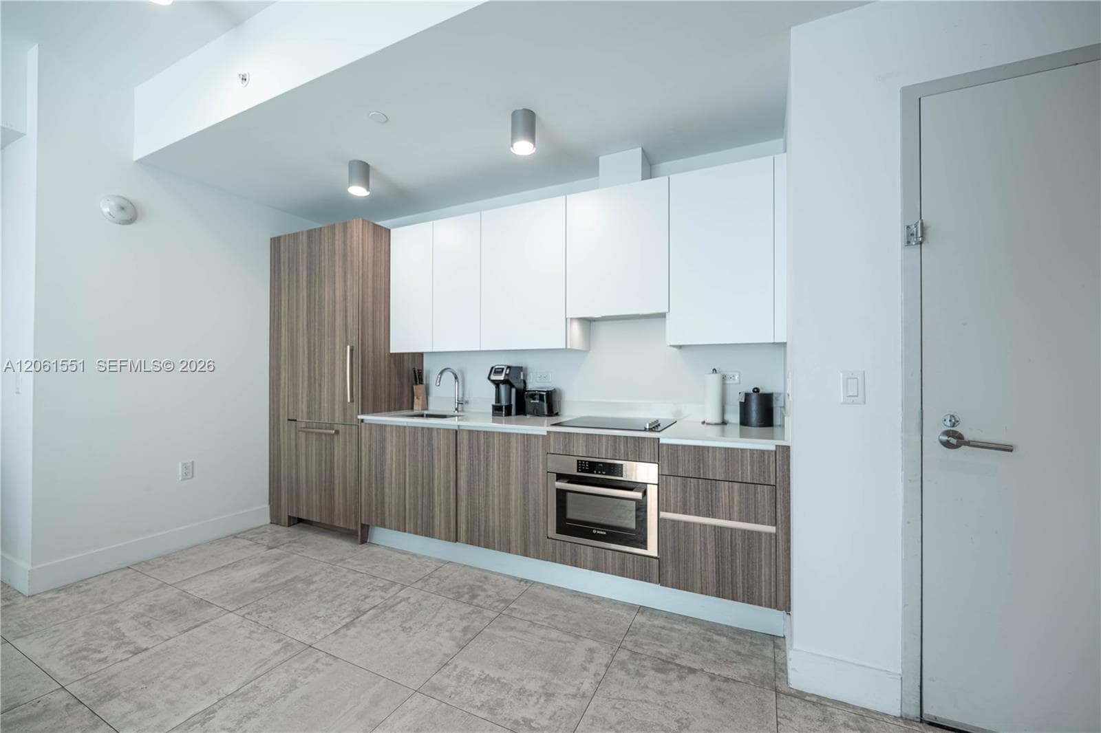 239 SW 9th St # 2103, Miami, FL 33130 photo 4