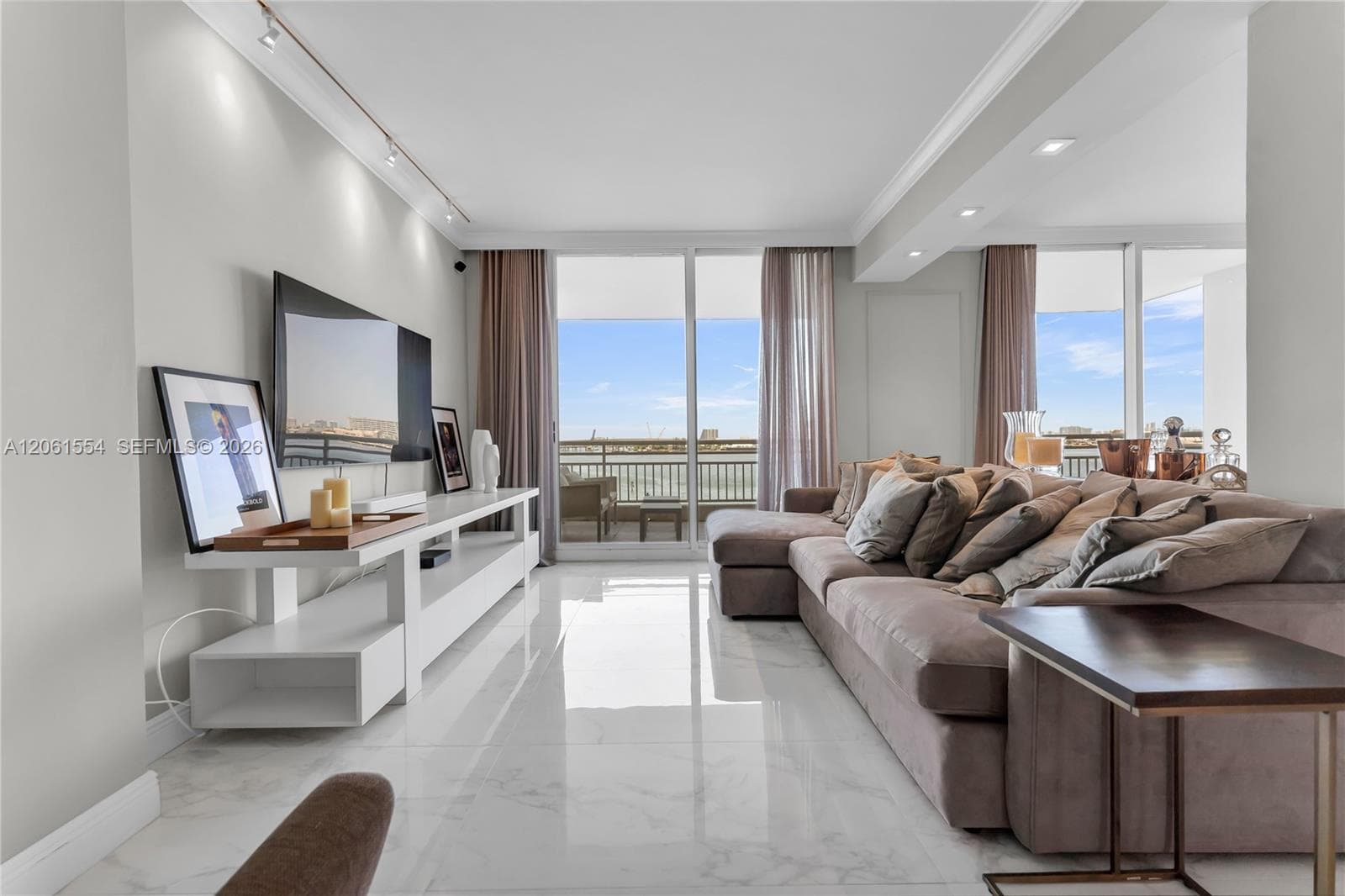 888 Brickell Key Dr # 508, Miami, FL 33131 photo 2