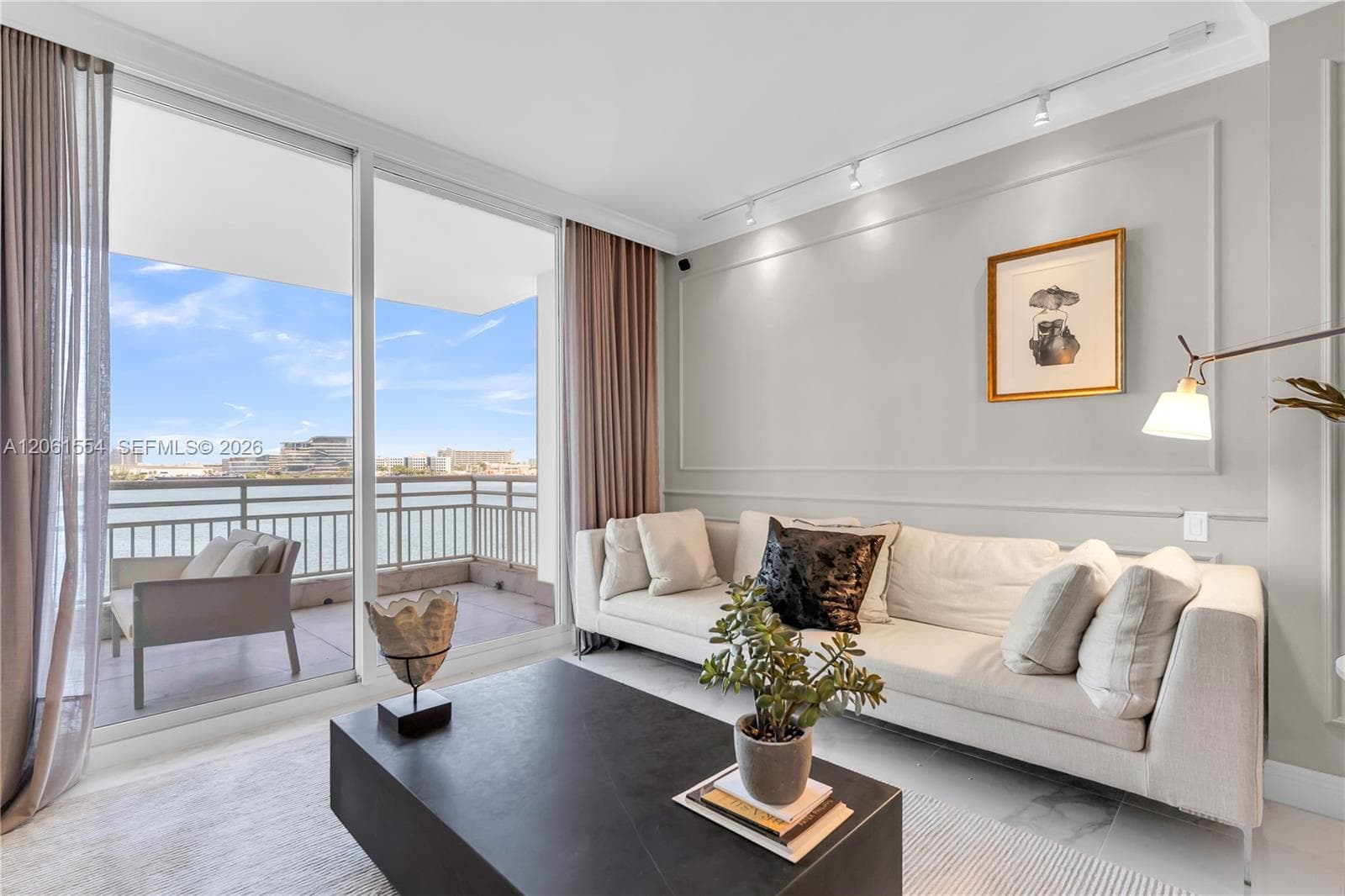 888 Brickell Key Dr # 508, Miami, FL 33131