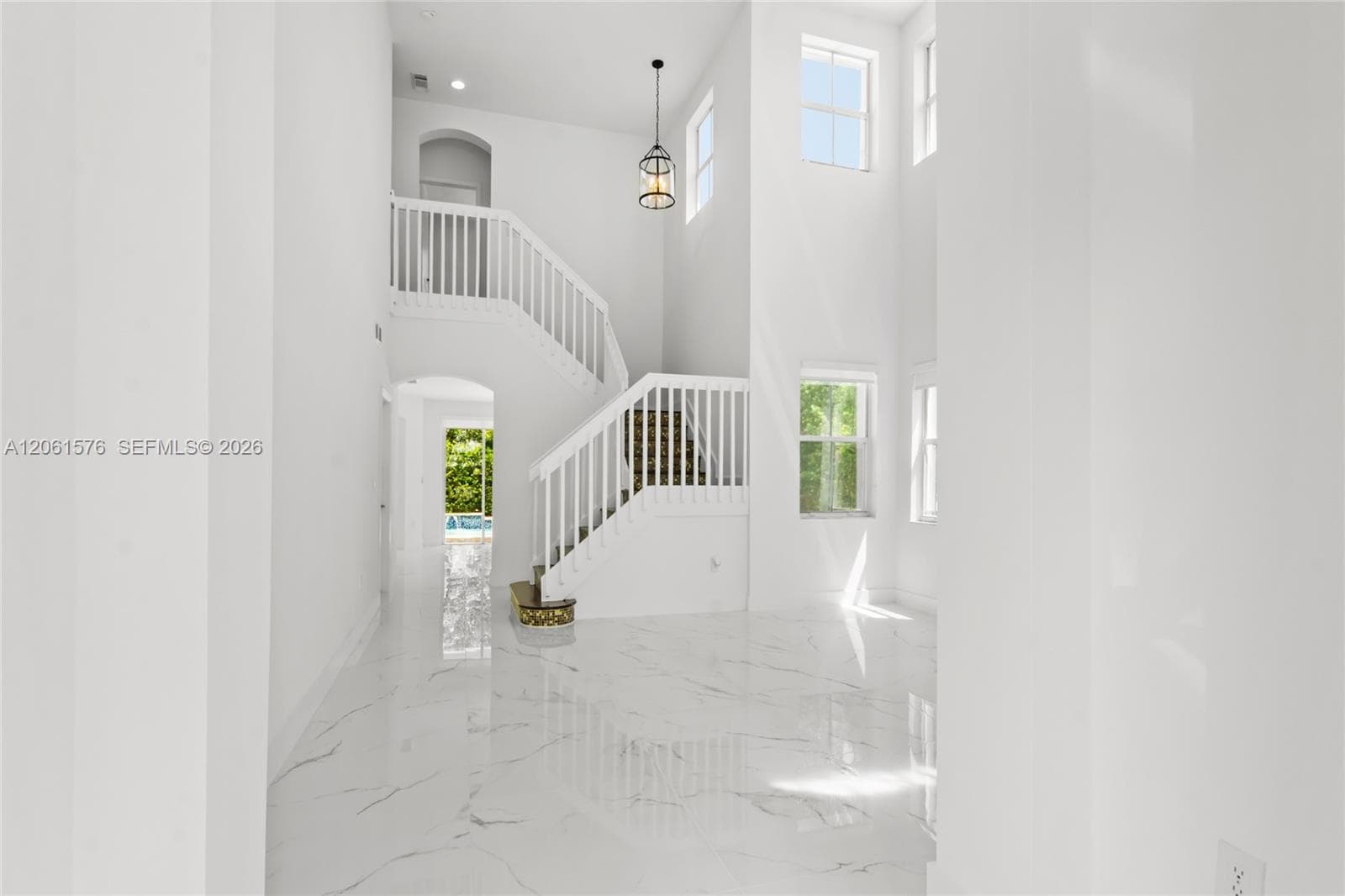 16001 SW 43rd Ter, Miami, FL 33185 photo 4