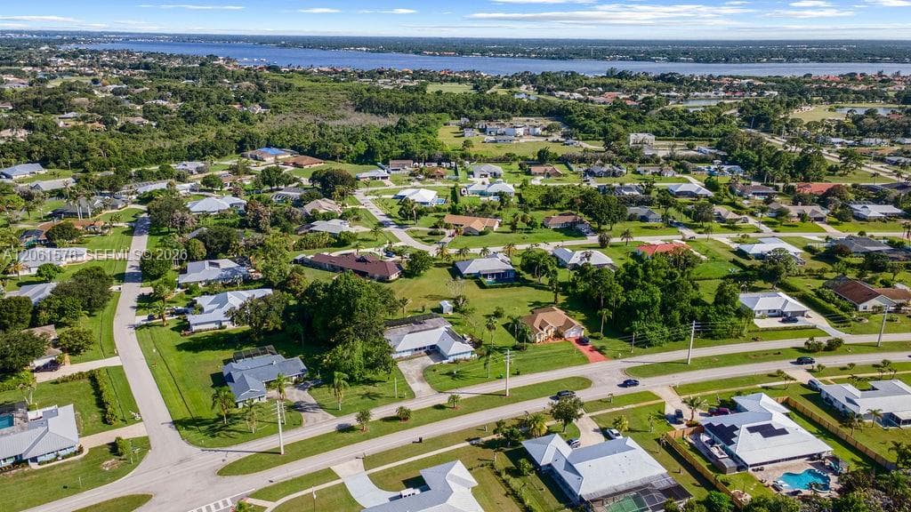 1786 SE Westmoreland Blvd, Port St. Lucie, FL 34952 photo 3