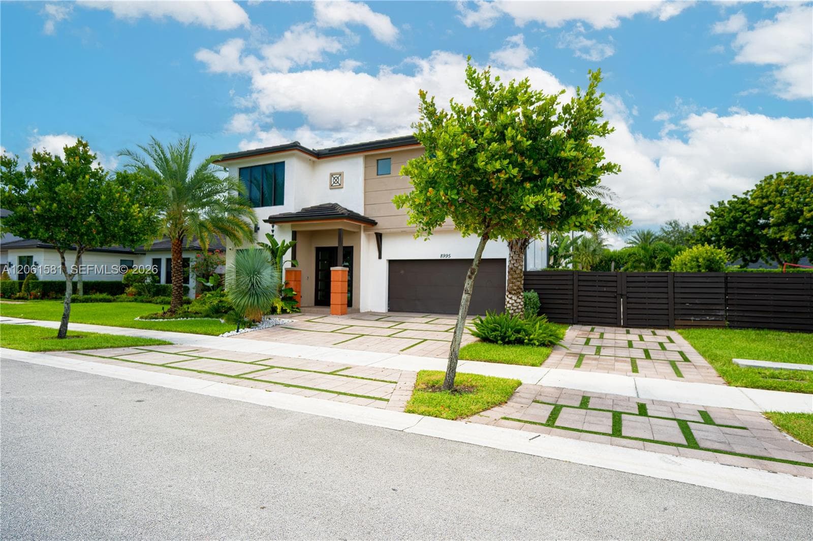 8995 NW 161st Ter, Miami Lakes, FL 33018 photo 2