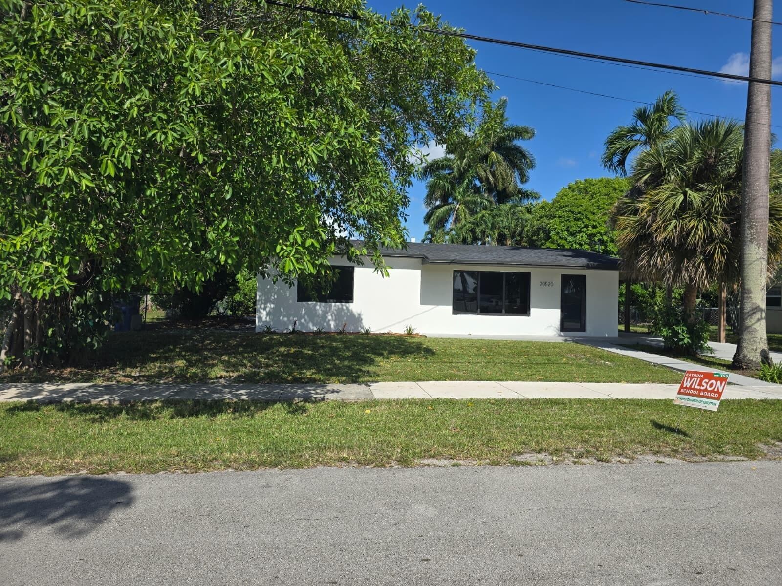 20520 NW 26TH Court, Miami Gardens, FL 33056 photo 2