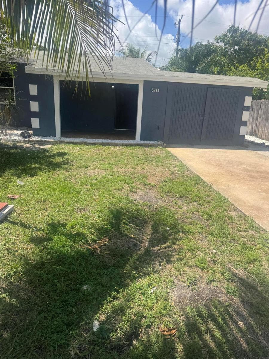 3235 OCEAN Parkway, Boynton Beach, FL 33435