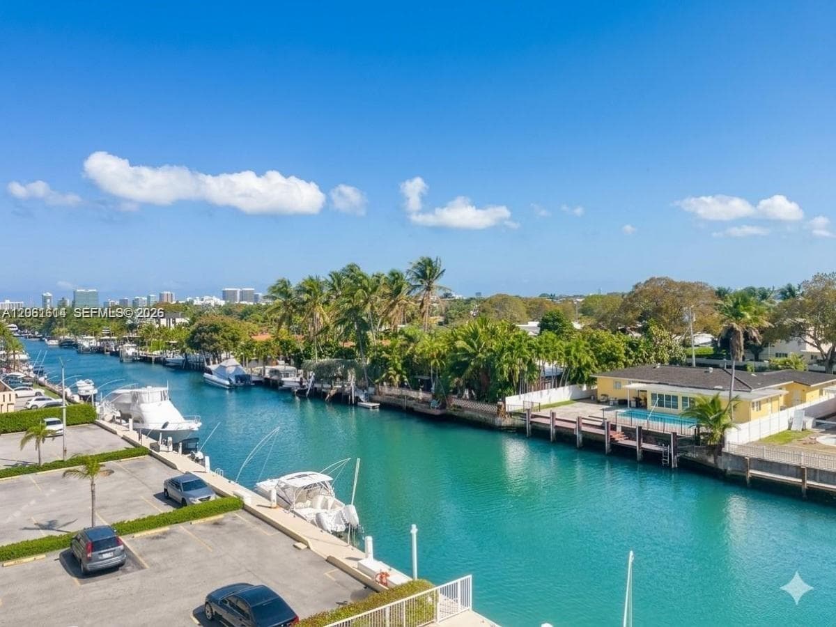 2020 NE 135th St # 710, North Miami, FL 33181 photo 3