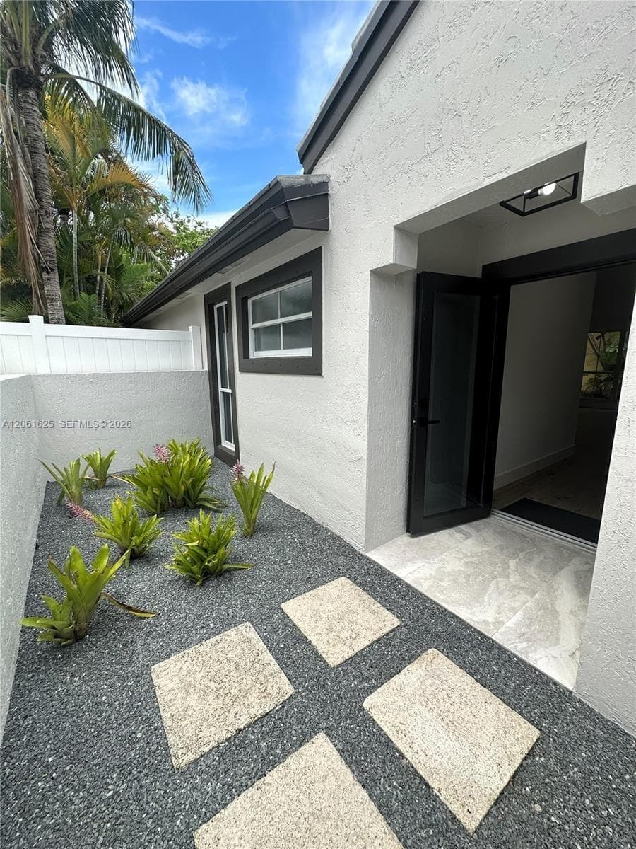 19179 NW 22nd St, Pembroke Pines, FL 33029 photo 3