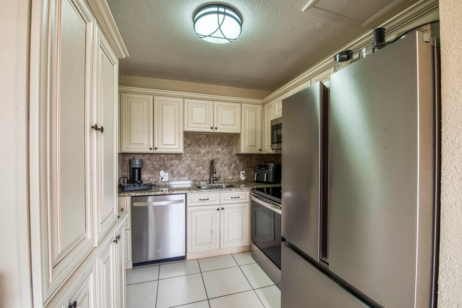 293 Brighton G, Boca Raton, FL 33434 photo 2