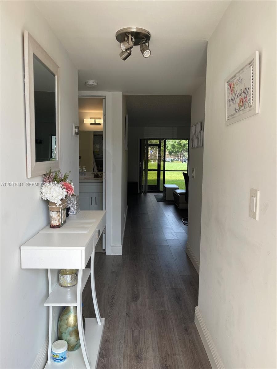 10434 Sunrise Lakes Blvd # 107, Sunrise, FL 33322 photo 2