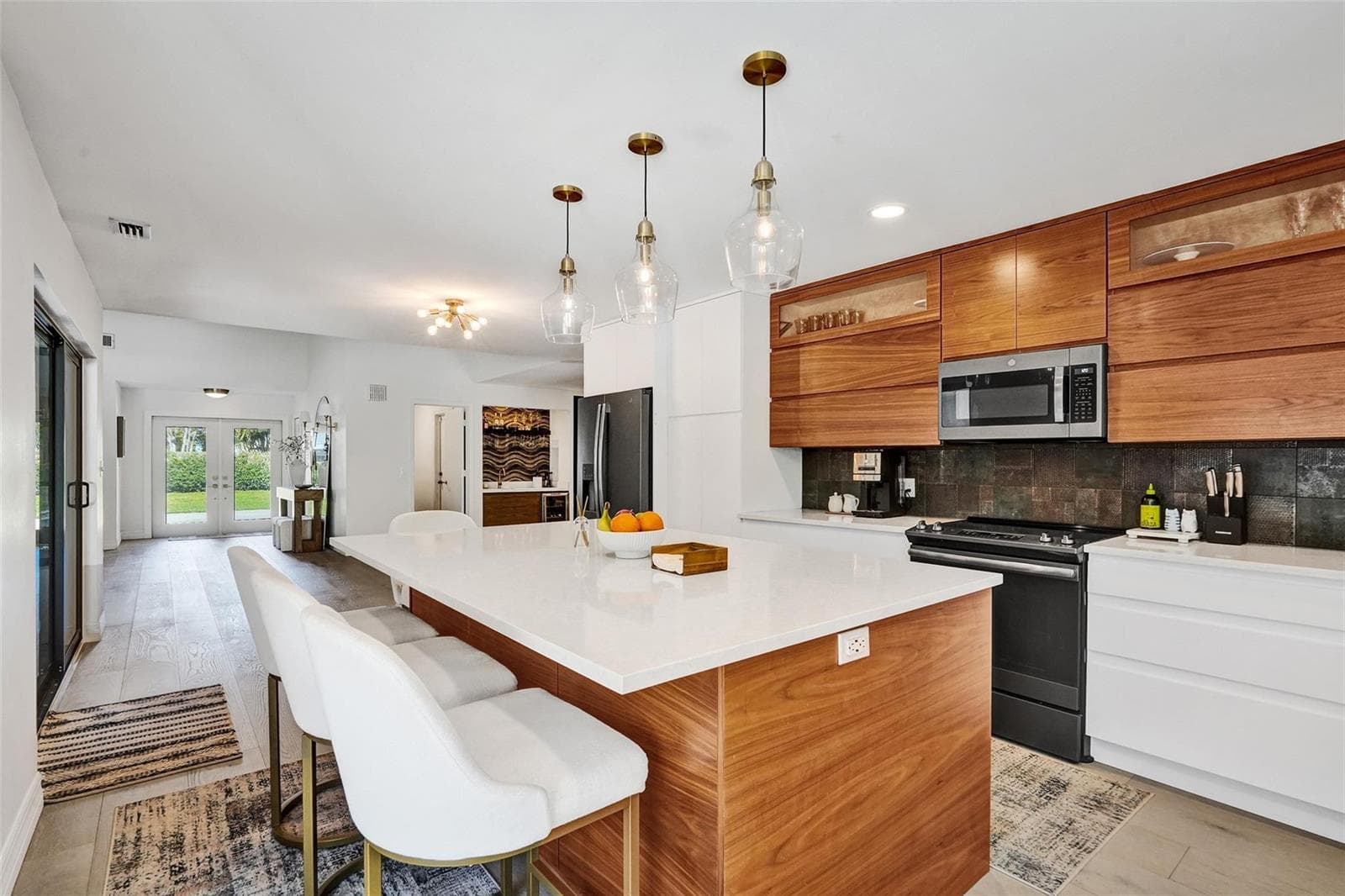 614 Lakewoode Circle W, Delray Beach, FL 33445 photo 5