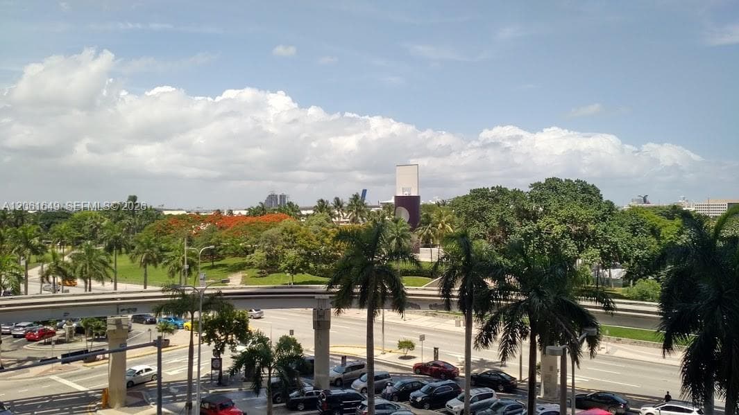50 Biscayne Blvd # 508, Miami, FL 33132 photo 4