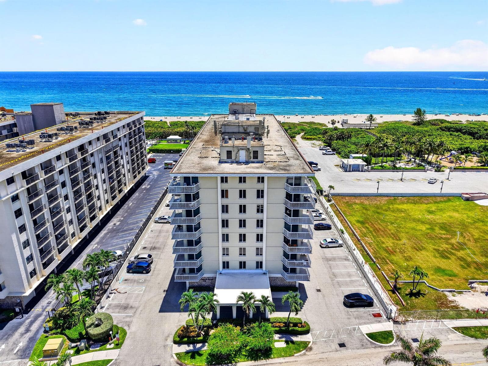 125 S OCEAN Avenue # 211, Palm Beach Shores, FL 33404 photo 2