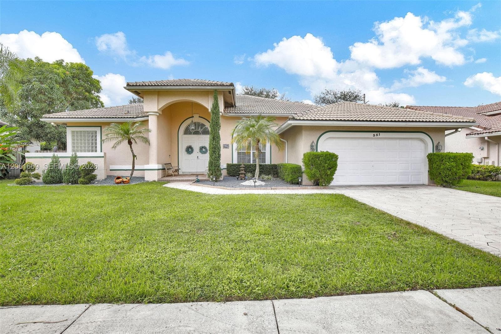 351 NW 110th Ave, Plantation, FL 33324 photo 2