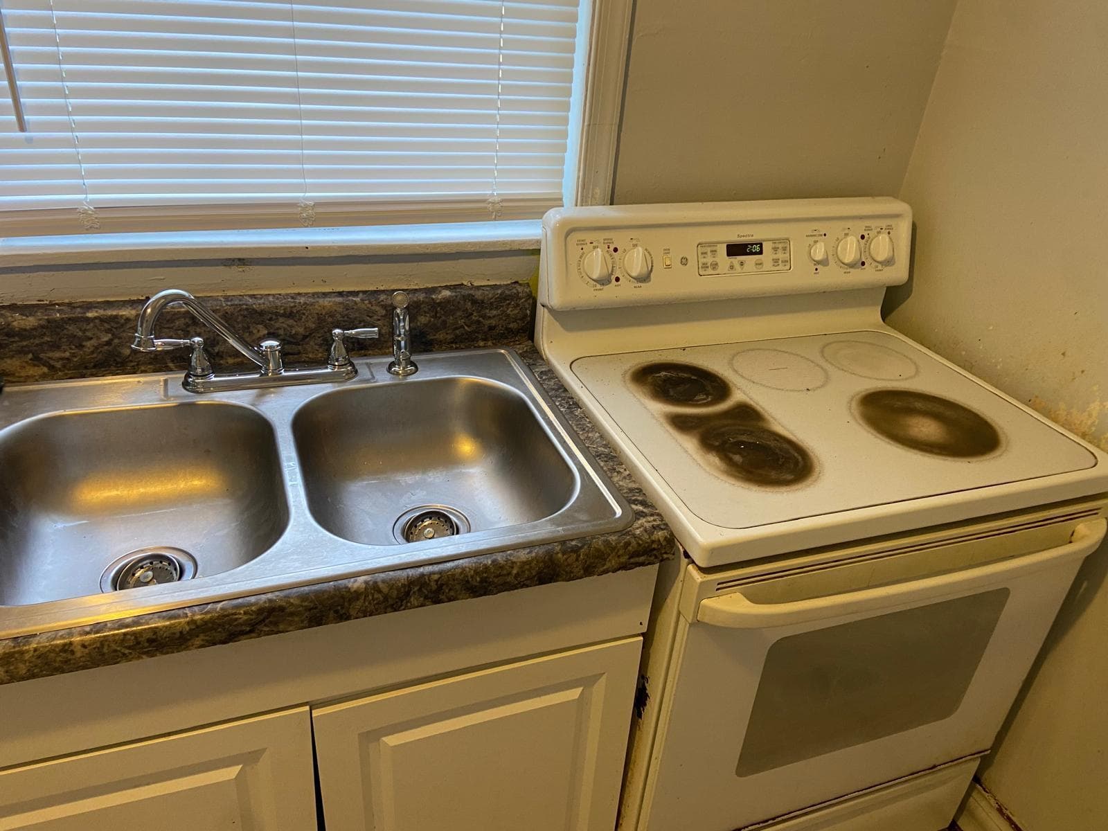 132 W 35th Street # Unit b, Riviera Beach, FL 33404 photo 4