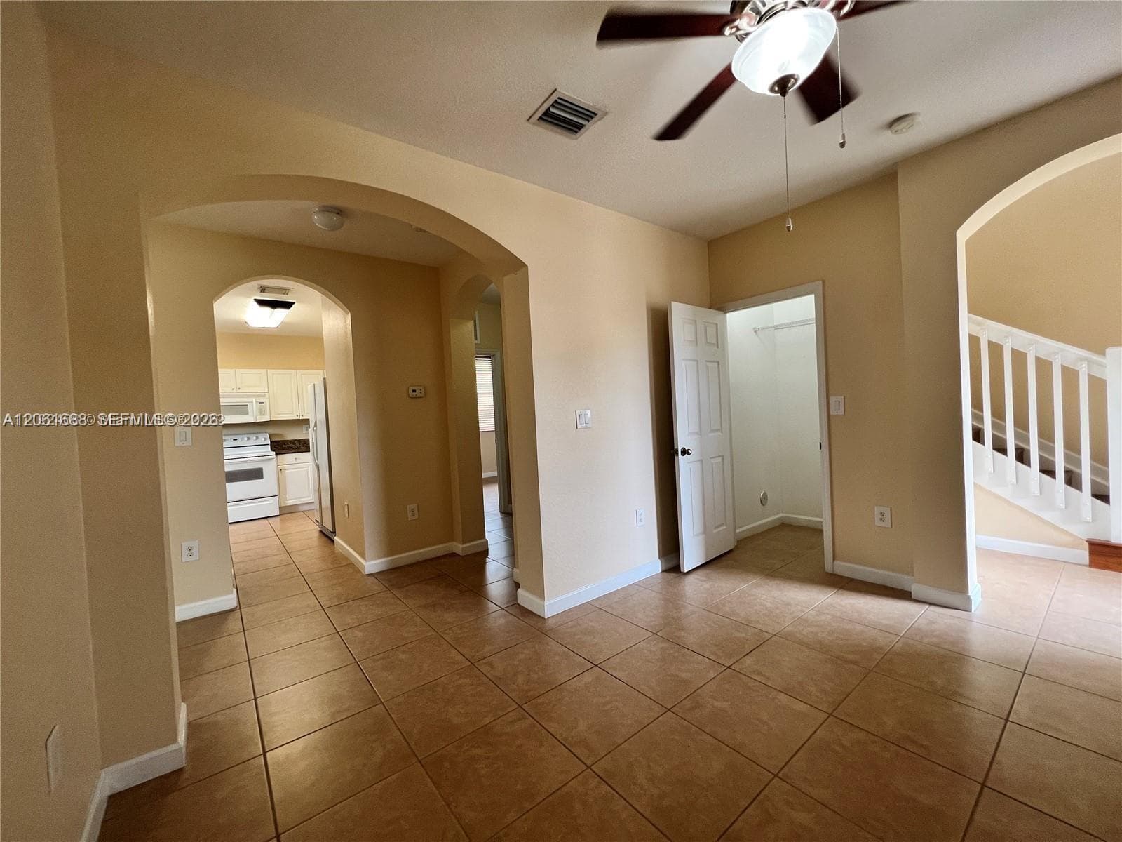 9249 SW 227th St # 2-22, Cutler Bay, FL 33190 photo 4