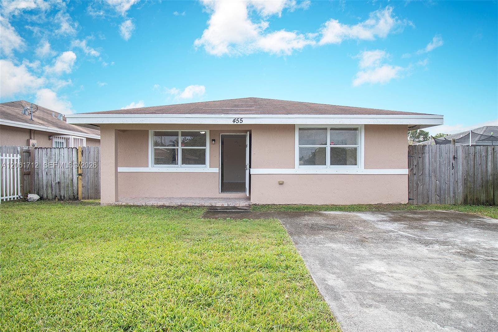 455 NW 14th St, Florida City, FL 33034 photo 2
