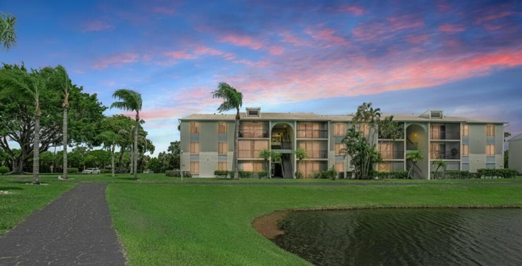 1112 GREEN PINE Boulevard # G3, West Palm Beach, FL 33409 photo 2
