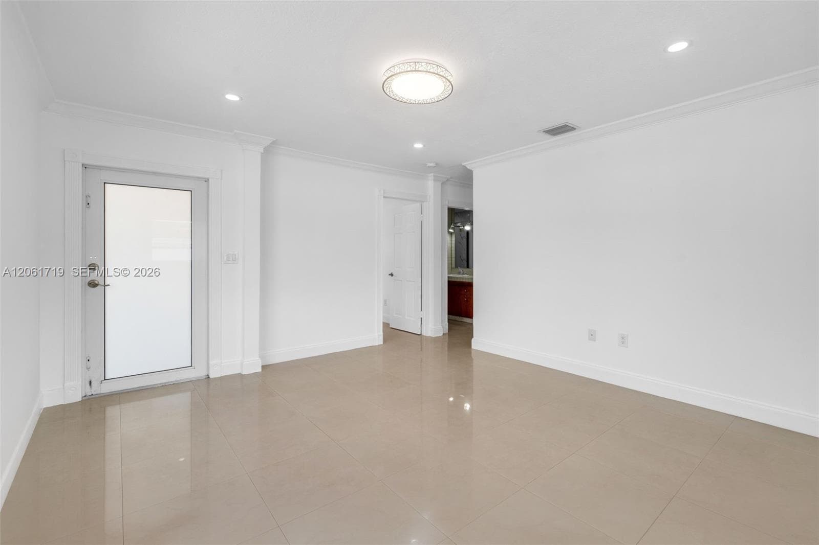3685 W 9th Ave, Hialeah, FL 33012 photo 4