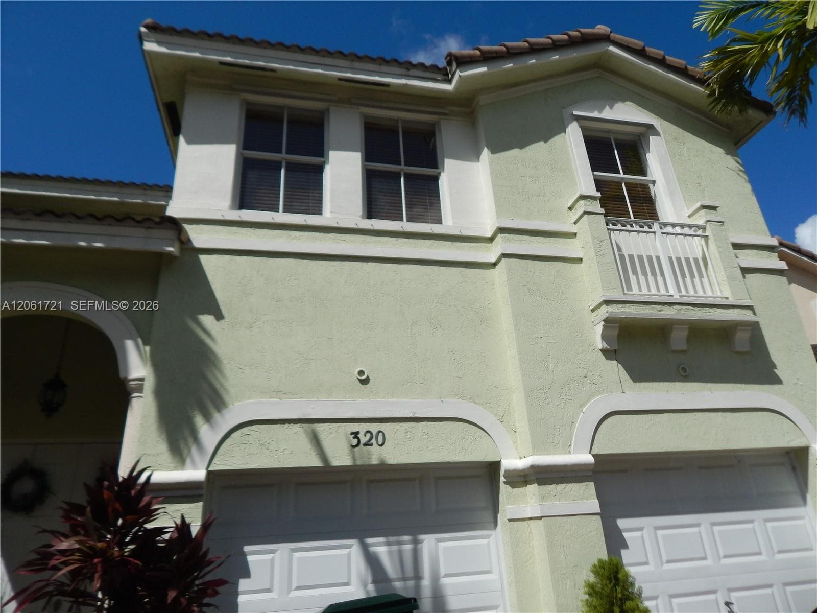 320 SW 87th Ct, Miami, FL 33174 photo 2