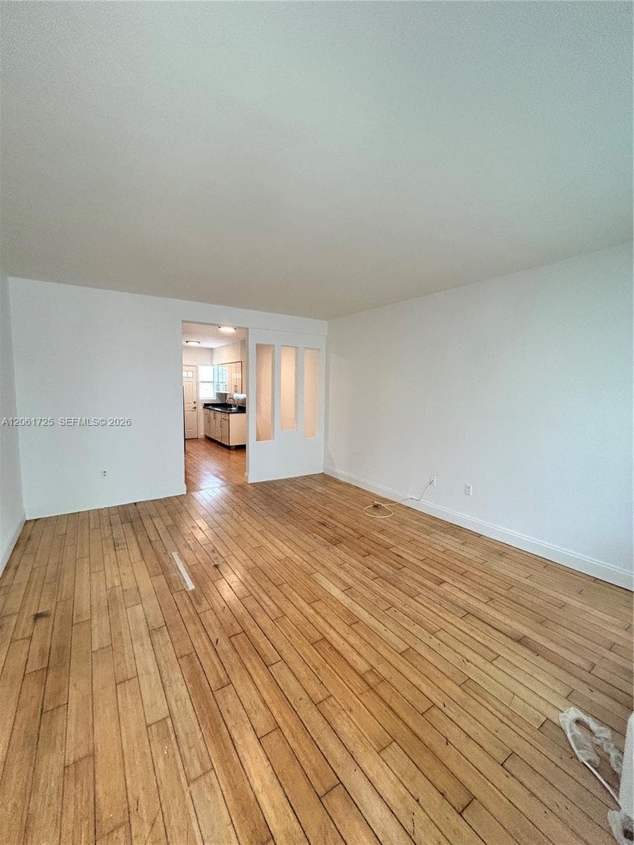 8080 Tatum Waterway Dr # 12, Miami Beach, FL 33141 photo 3