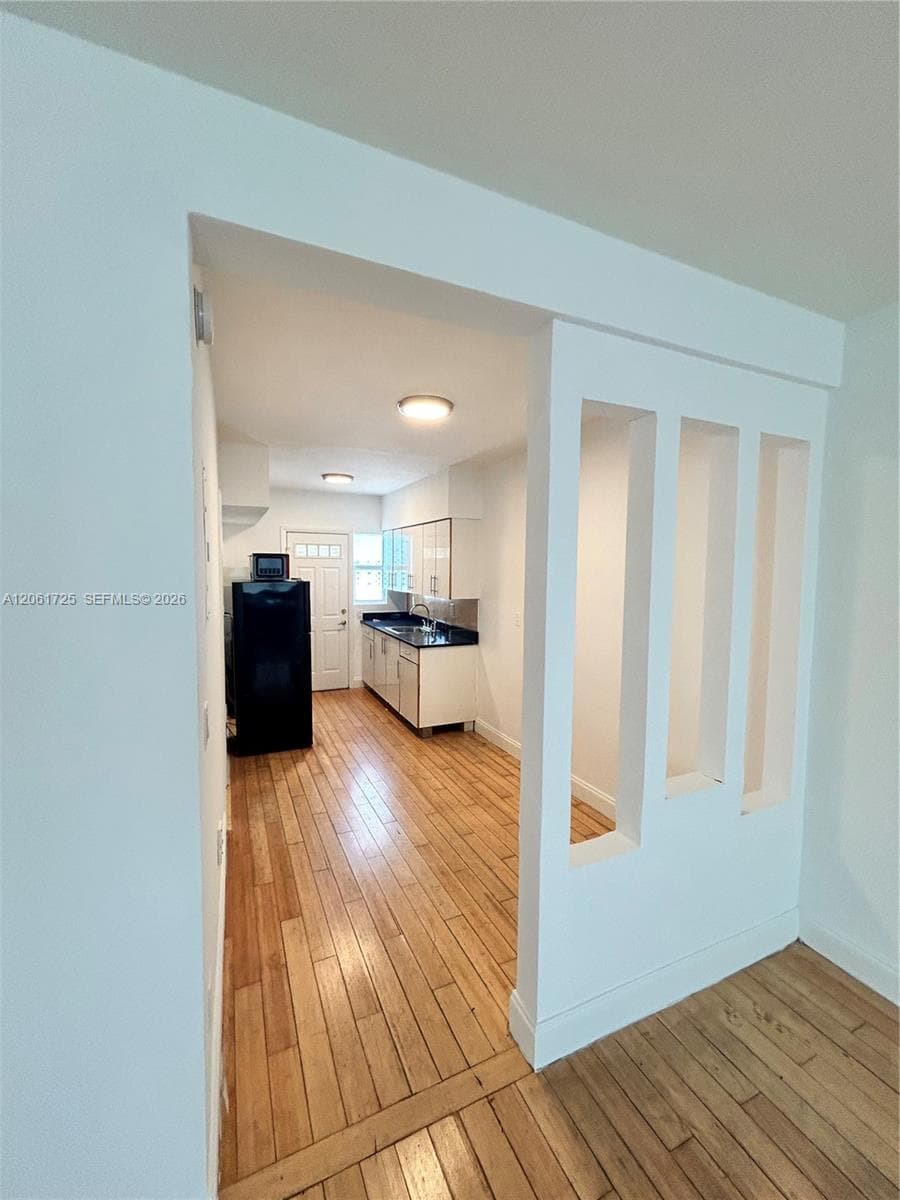 8080 Tatum Waterway Dr # 12, Miami Beach, FL 33141 photo 5