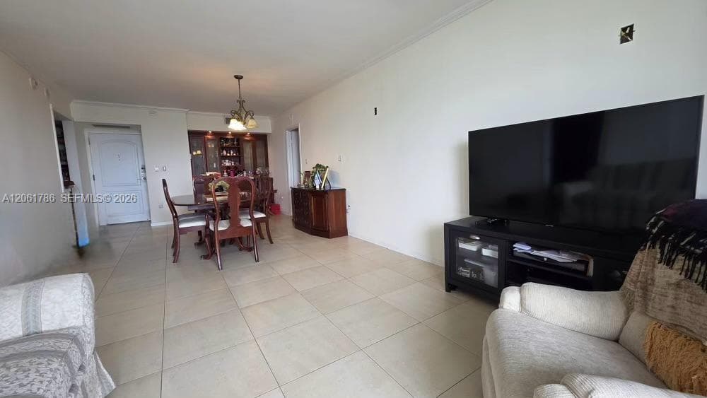 3675 N Country Club Dr # 1504, Aventura, FL 33180 photo 4