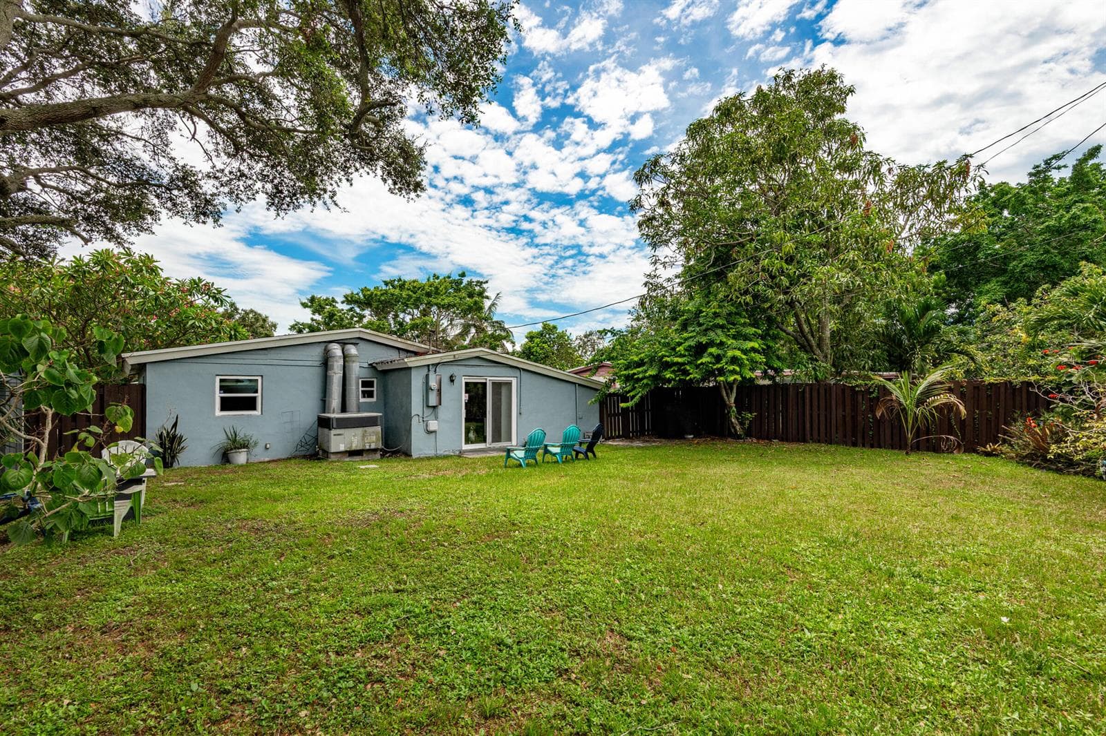5631 FREEDOM Street, Hollywood, FL 33021 photo 3