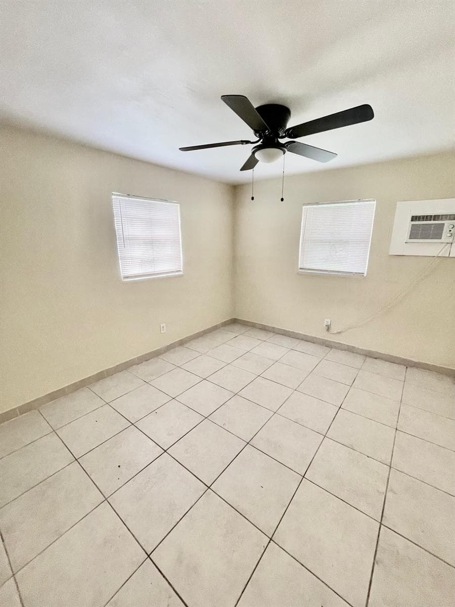 22 NW 8th Avenue # #1 Front, Dania Beach, FL 33004 photo 4