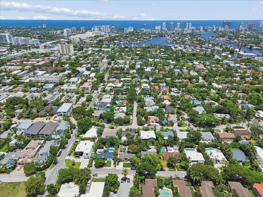 738 NE 16TH Avenue, Fort Lauderdale, FL 33304 photo 5
