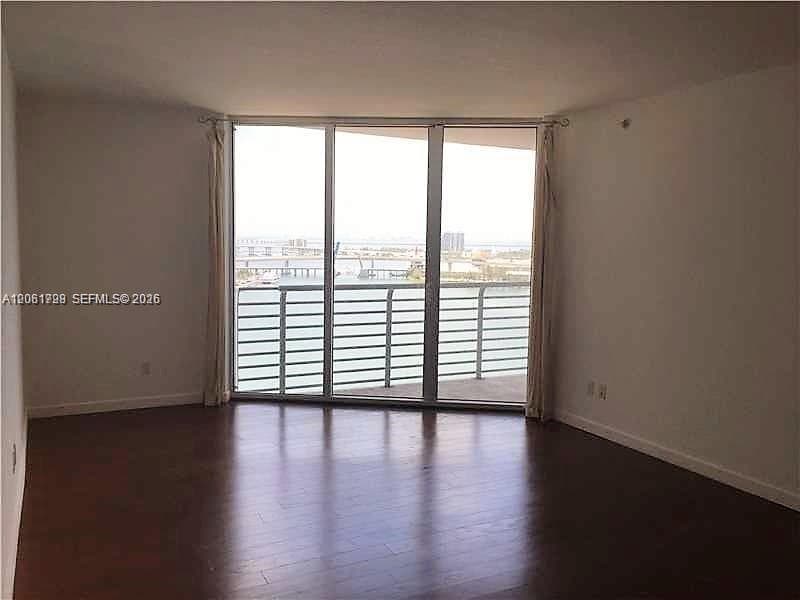335 S Biscayne Blvd # 1810, Miami, FL 33131 photo 4