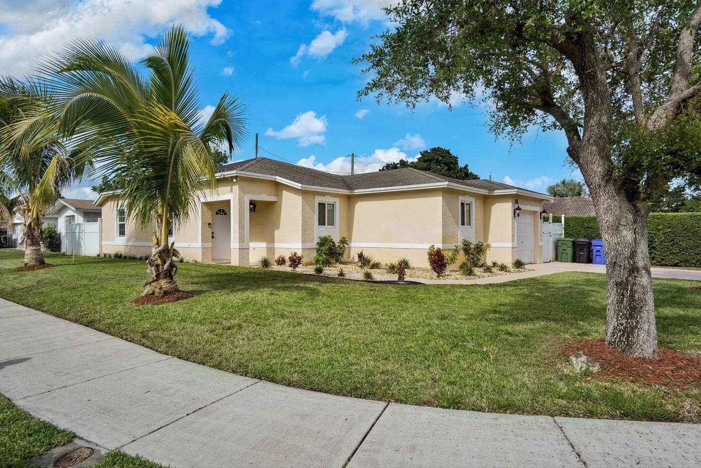 3021 NW 21st Court, Fort Lauderdale, FL 33311 photo 2