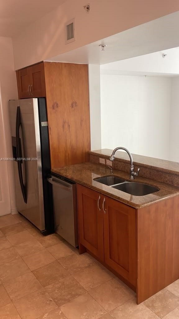 Duo Hallandale photo 2