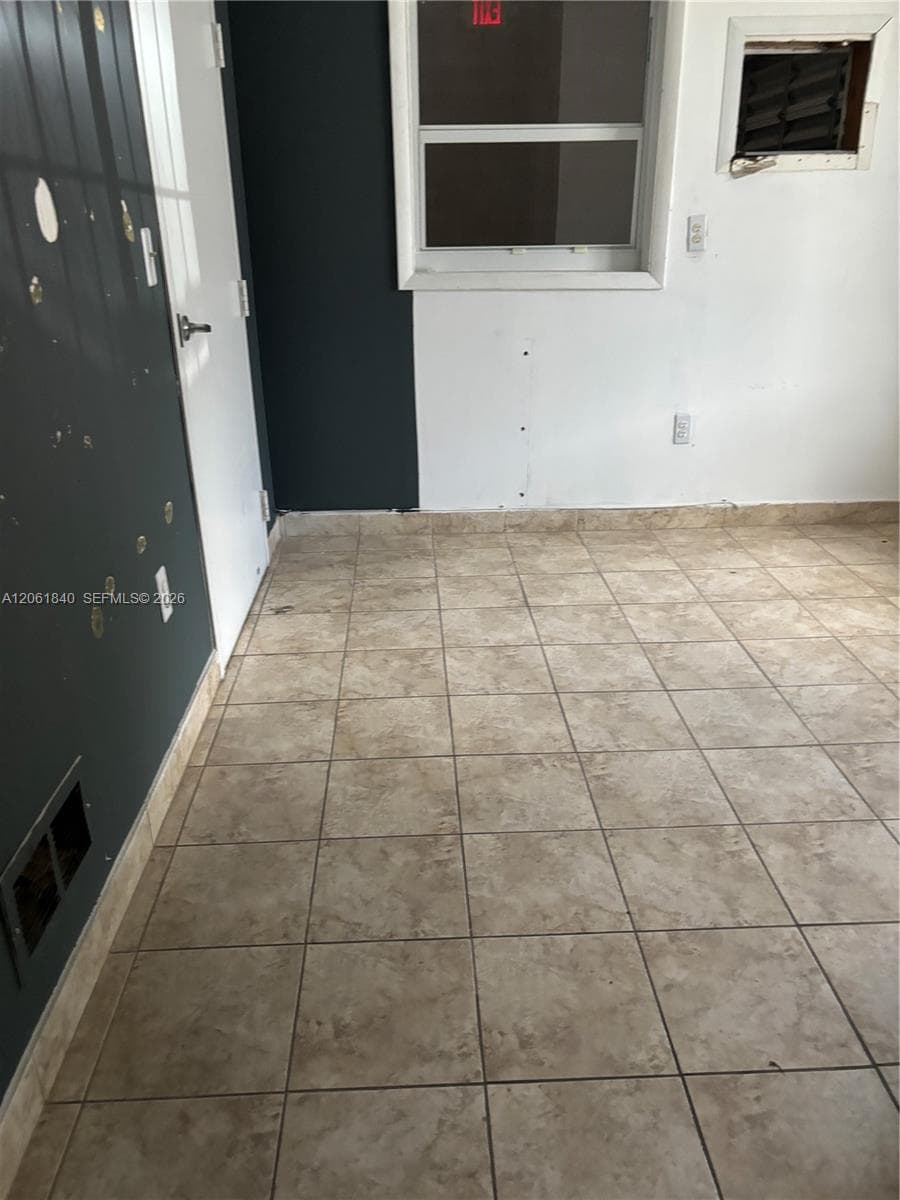 10780 NW 138th St # C-5, Hialeah Gardens, FL 33018 photo 2