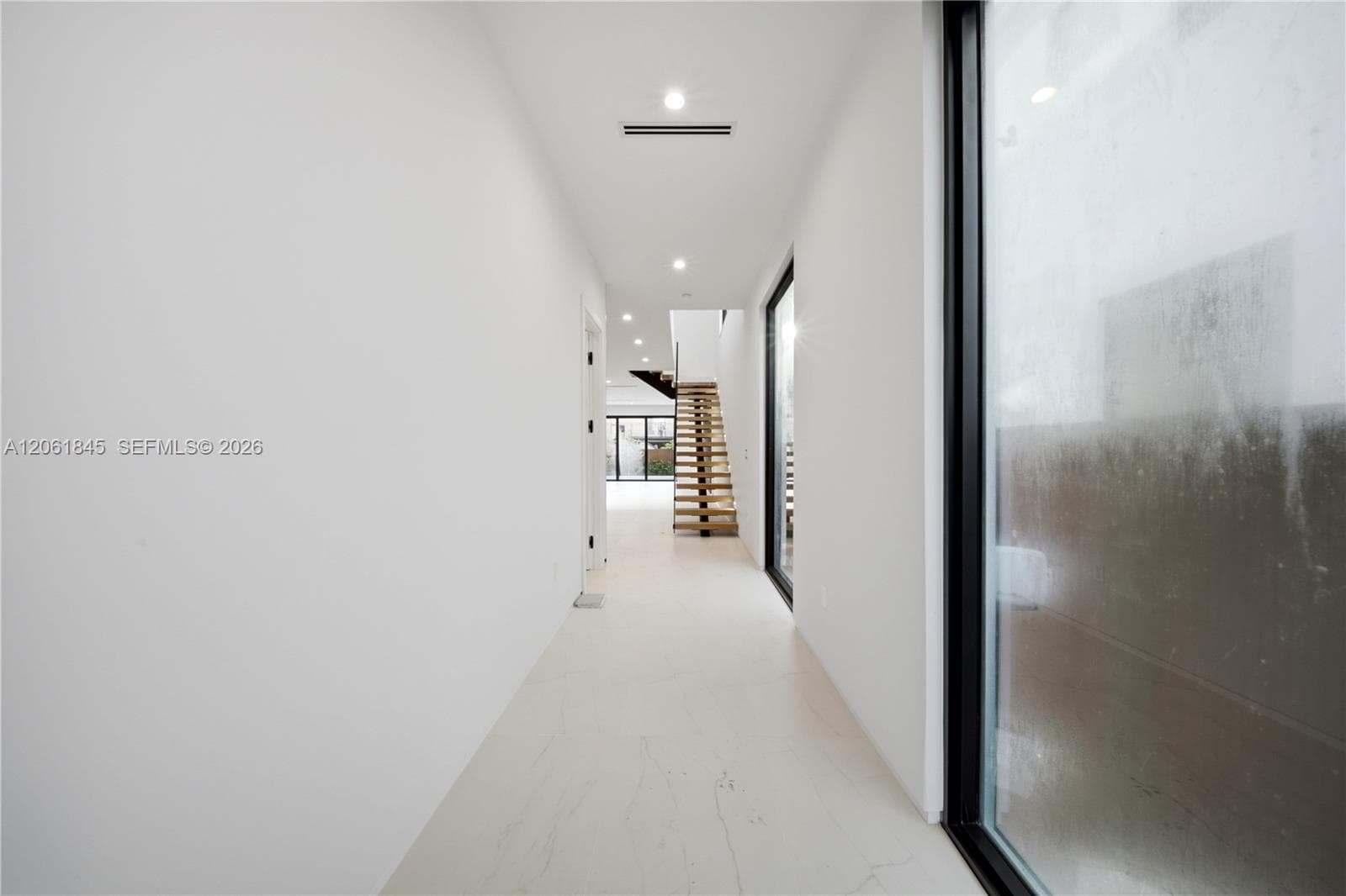 1320 NE 16th Ter, Fort Lauderdale, FL 33304 photo 4