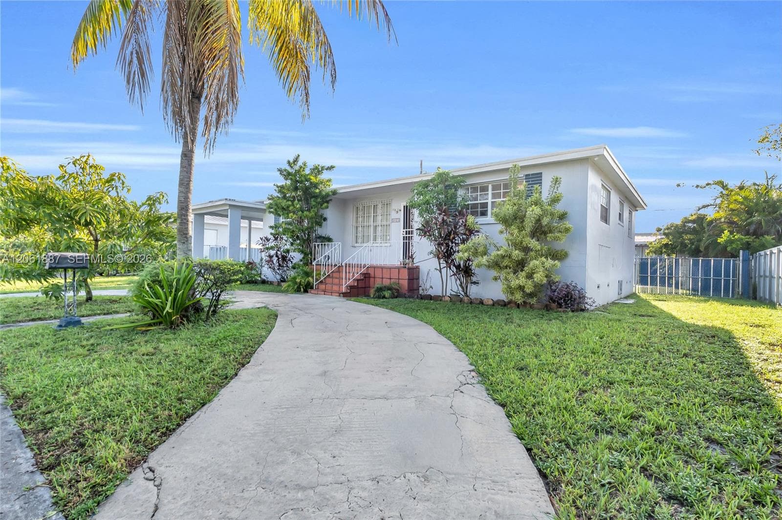 2025 SW 82nd Ct, Miami, FL 33155 photo 3