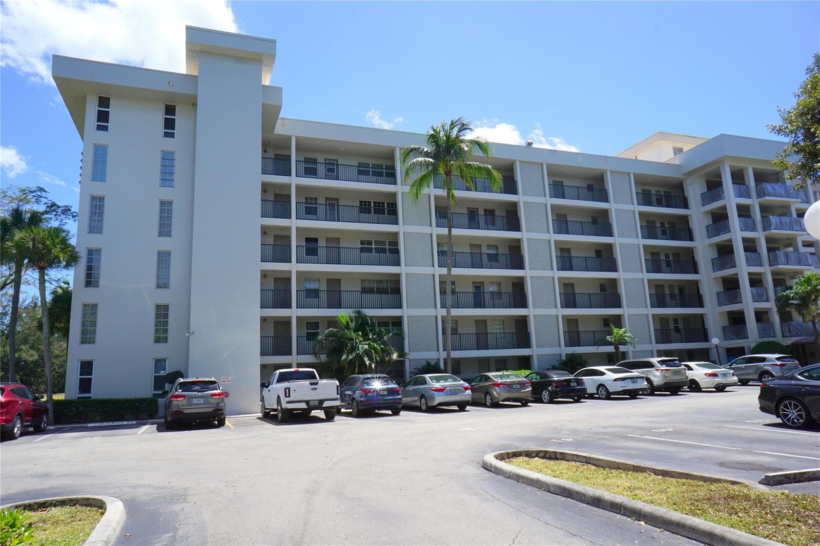 2600 S COURSE Drive # 410, Pompano Beach, FL 33069 photo 2