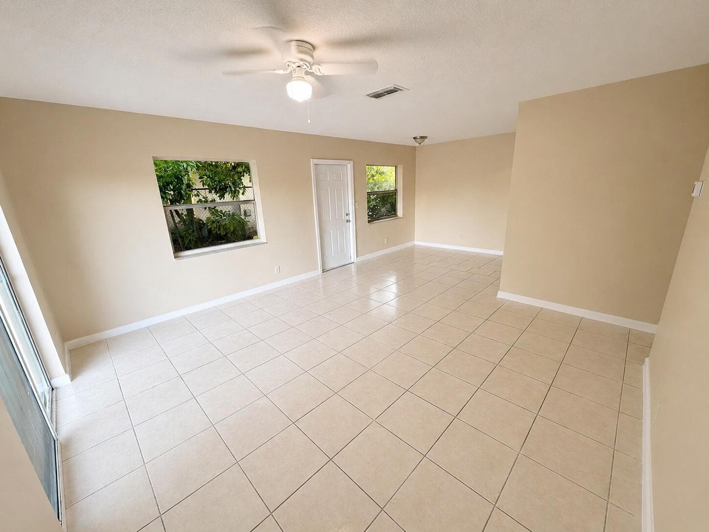 4151 NW 30TH Terrace # 3, Lauderdale Lakes, FL 33309