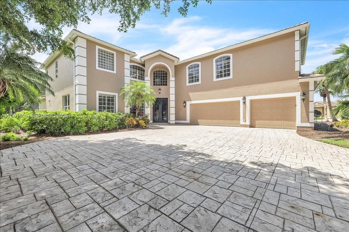12898 Kedleston Circle, Fort Myers, FL 33912 photo 3