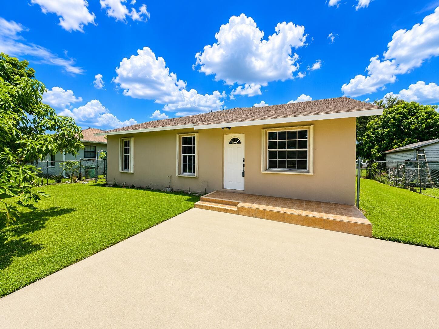 8874 ELDORADO Drive, Pahokee, FL 33476 photo 5