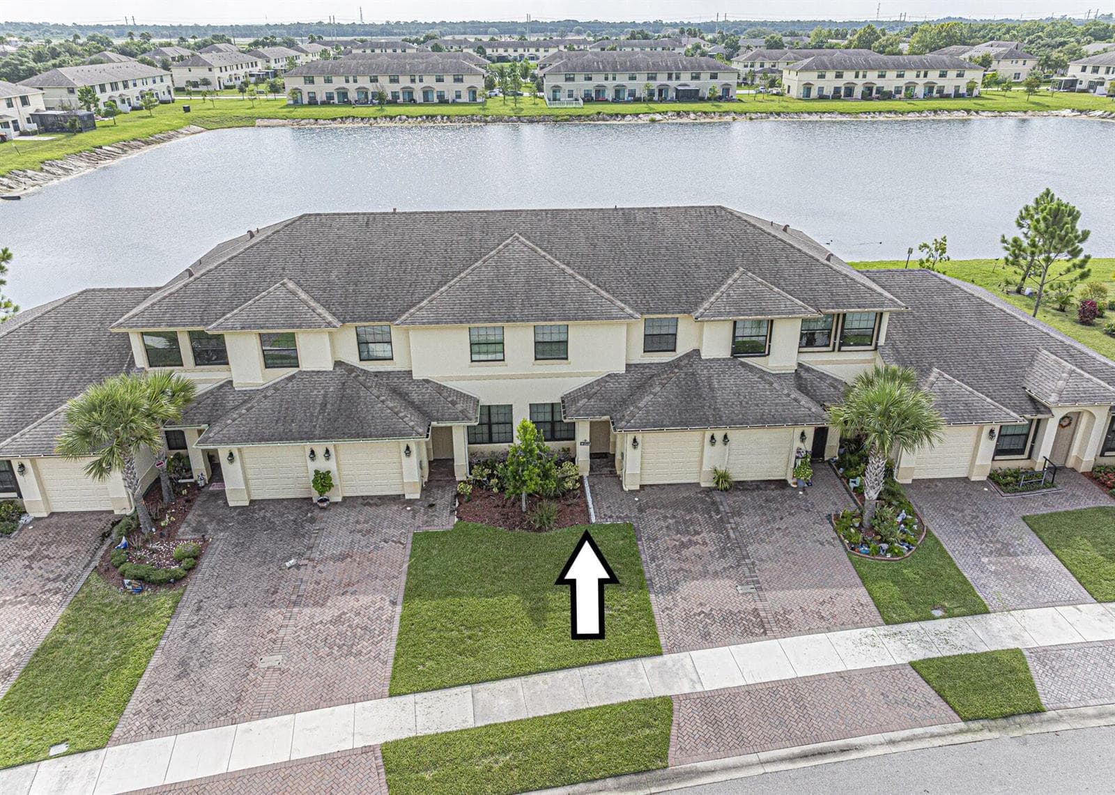 10092 W VILLA Circle, Vero Beach, FL 32966 photo 2
