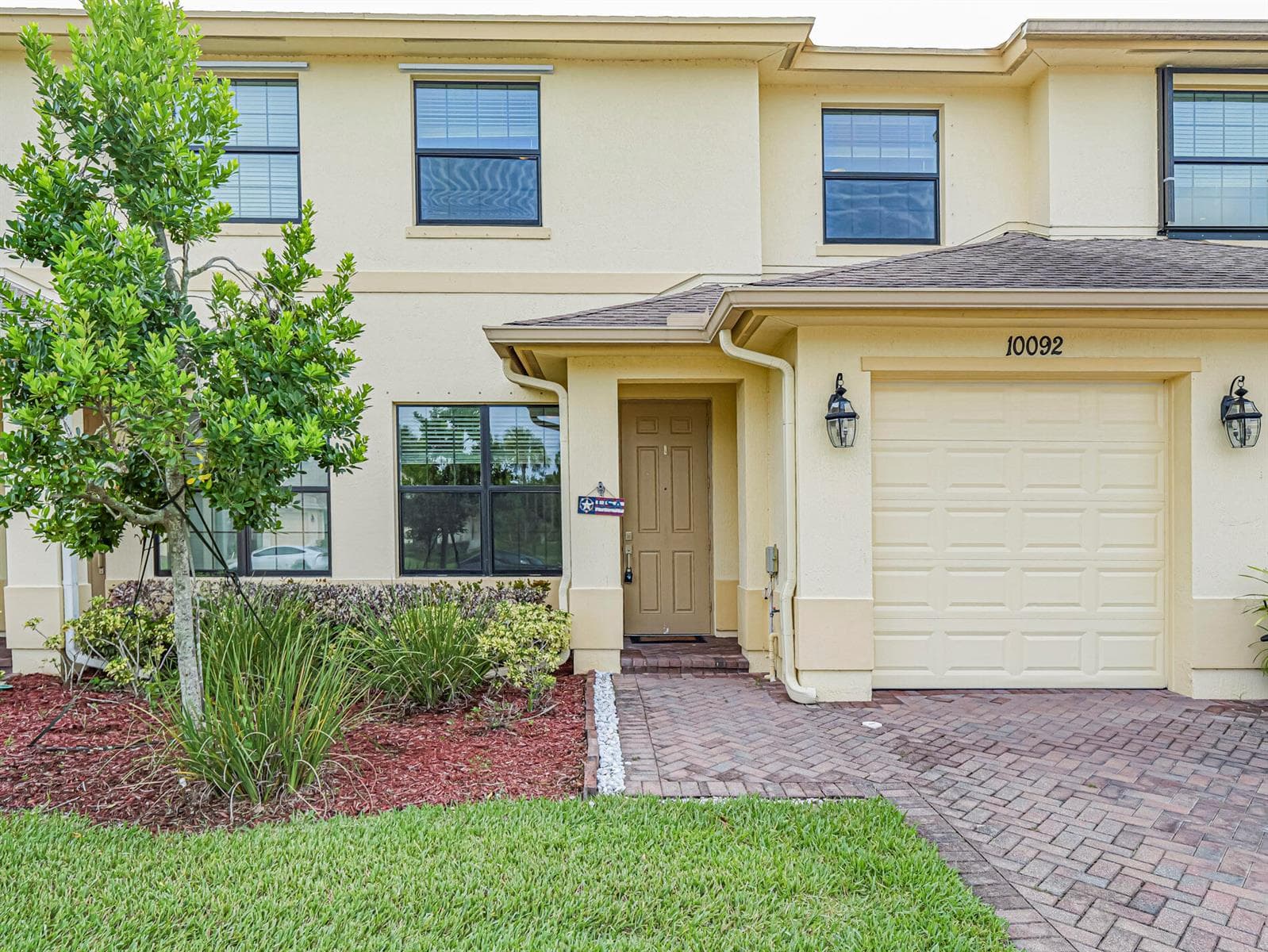 10092 W VILLA Circle, Vero Beach, FL 32966 photo 3