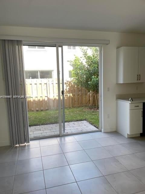 2435 SE 11th St, Homestead, FL 33035 photo 3