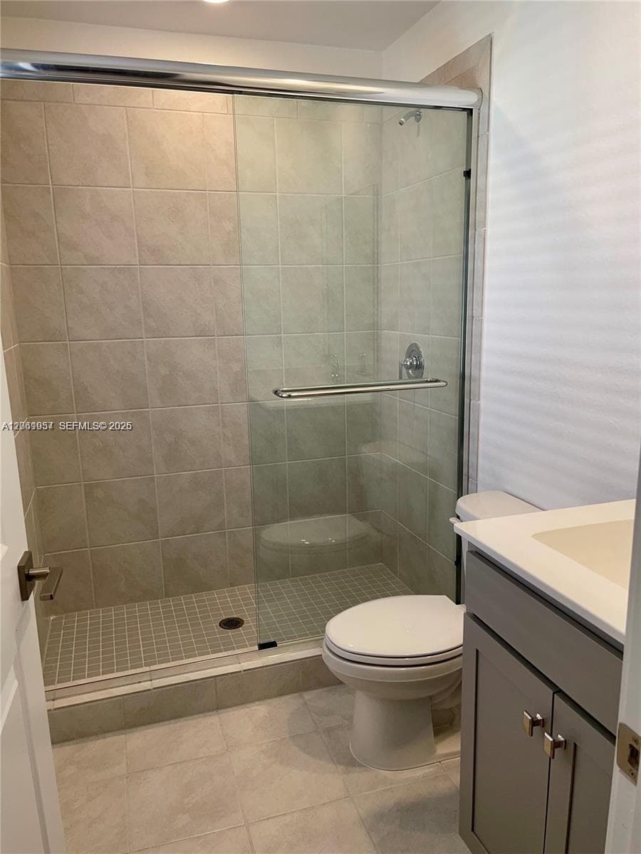 2435 SE 11th St, Homestead, FL 33035 photo 5